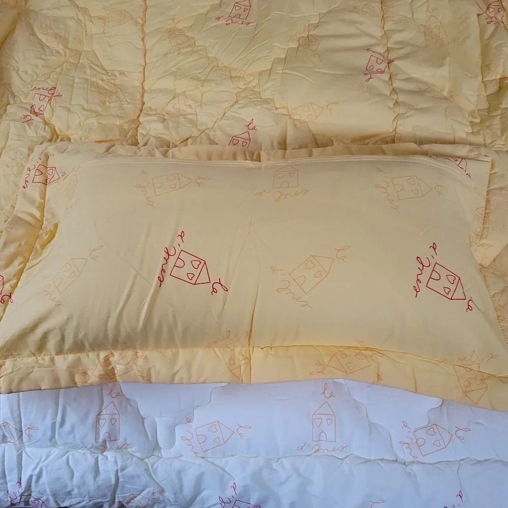 Full Size Pillow Case & Quilted Comforter Blanket House Color Block Yellow Ivory